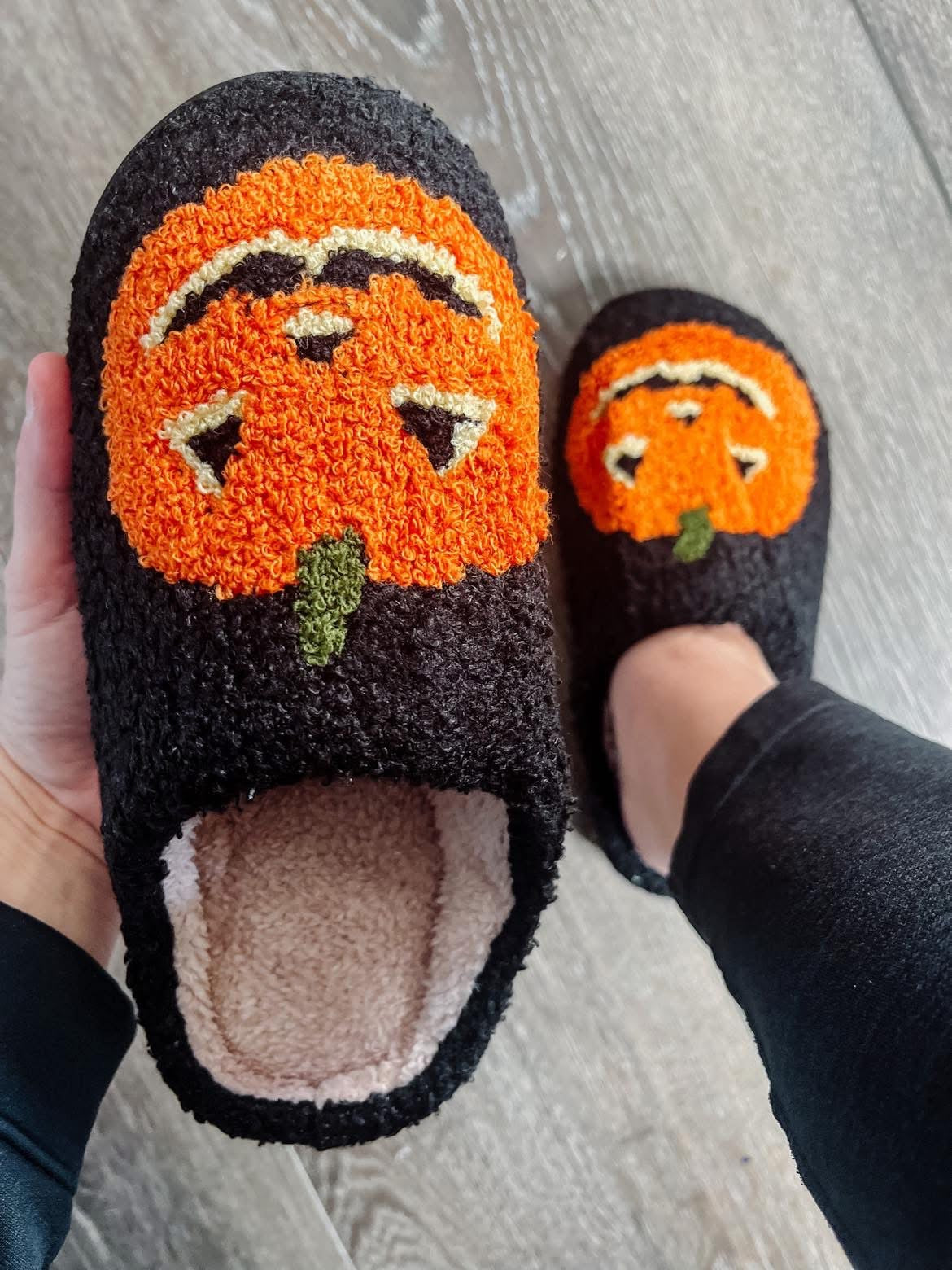 Comfy Halloween slippers ! Preorder!!!