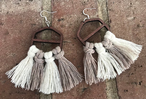 Macrame-beige earrings